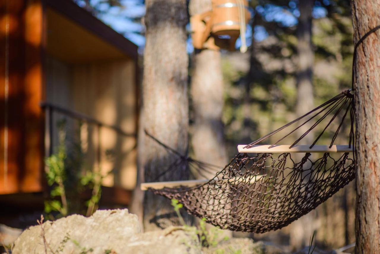 Theodosius Forest Village - Glamping In Vipava Valley المظهر الخارجي الصورة